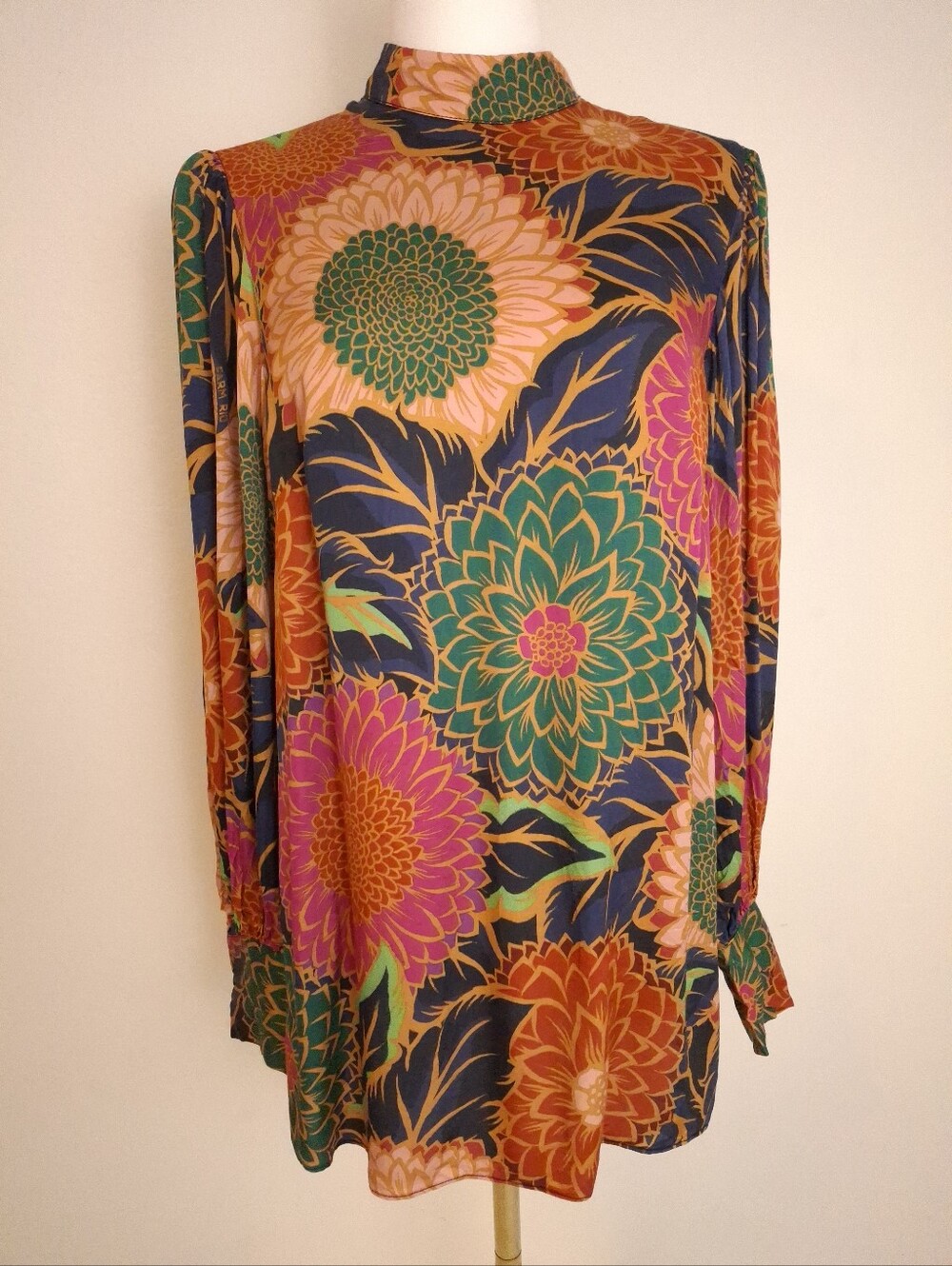 Farm Rio Anthropologie Vintage Garden Floral Balloon Sleeve Satin  Blouse - Picture 5 of 16